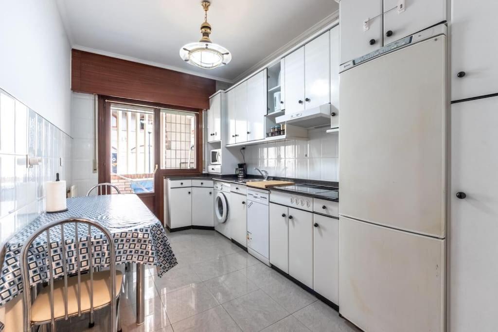 Apartamento Acogedor Piso En Santurtzi .Parking Privado Exterior foto